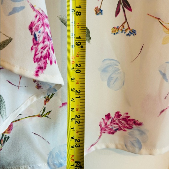 Boho Floral Cold Shoulder Top - Picture 6 of 8